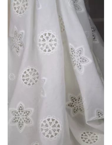 Tissu voile brodé blanc - polyester