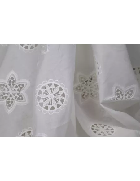 Tissu voile brodé blanc - polyester