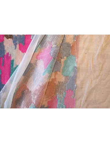 Tissu Tissu sequins multicolores brodés sur tulle