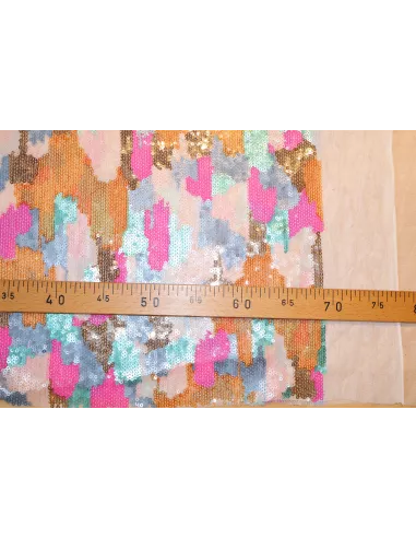 Tissu Tissu sequins multicolores brodés sur tulle