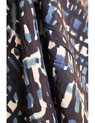 Tissu Tissu viscose / nylon gaufré imprimé nuances de bleu