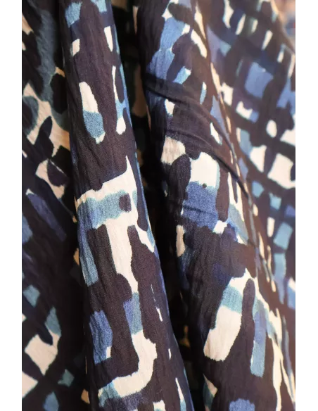 Tissu Tissu viscose / nylon gaufré imprimé nuances de bleu