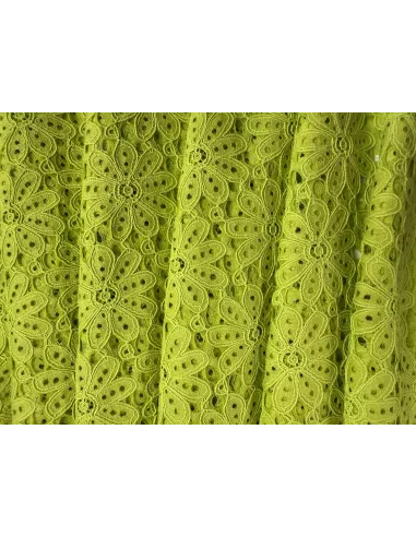 Tissu Guipure fleurie - vert acidulé