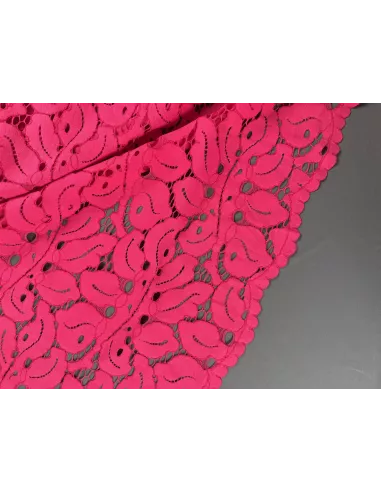 Tissu Guipure rose fuschia - motifs végétal